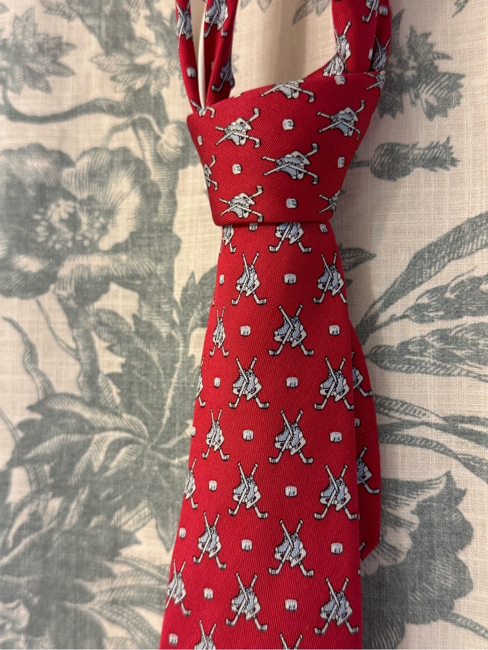 Vineyard Vines Hockey Tie